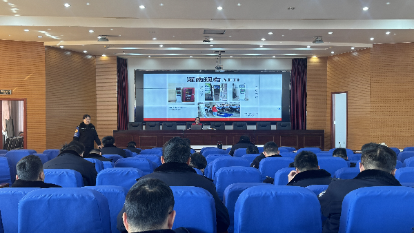 公安干警救护培训—现有AED.png
