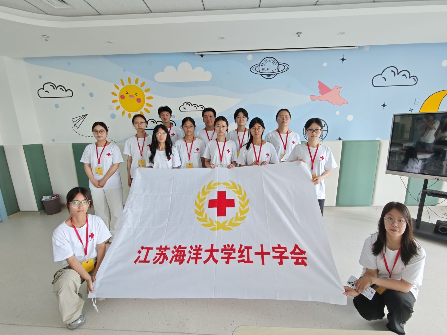 双向奔赴，青春在志愿服务中生彩 (2).jpg