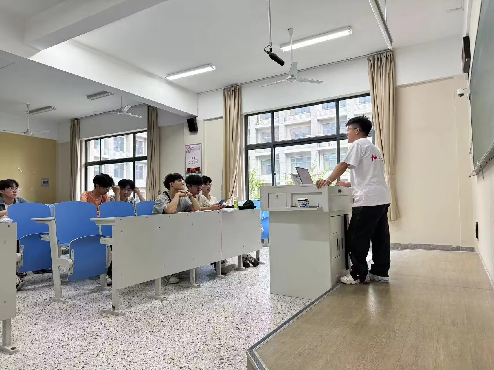 图片8.png